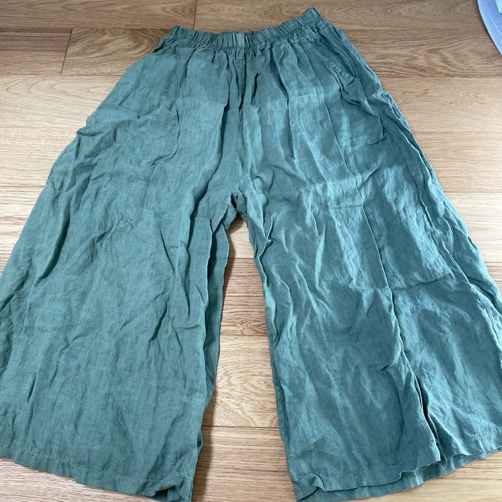 Green linen wide leg cropped pant